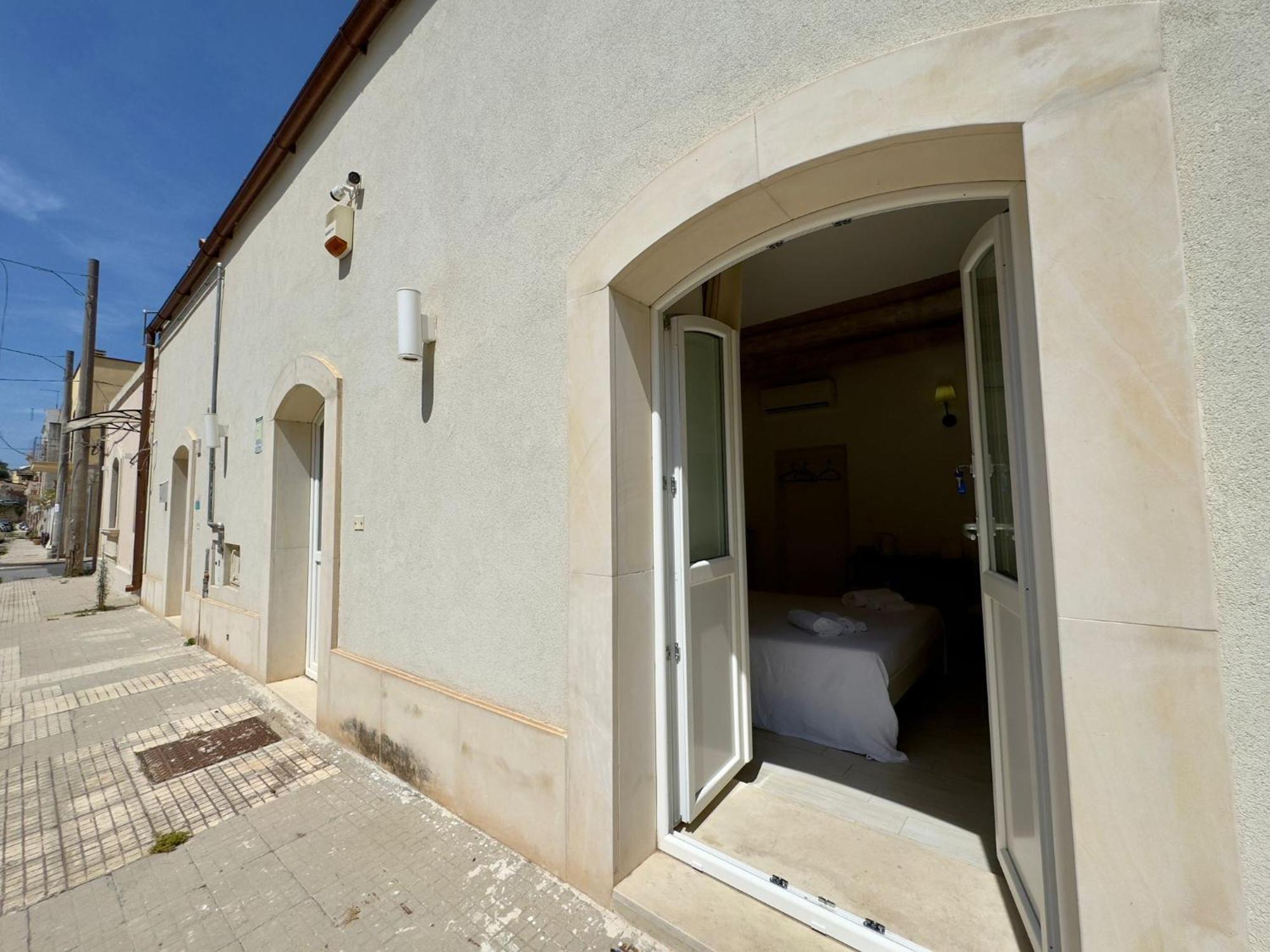 Hotel Re Bafè Syracuse Esterno foto